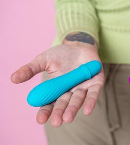 Hogyan kell használni a vibrátort péniszen?